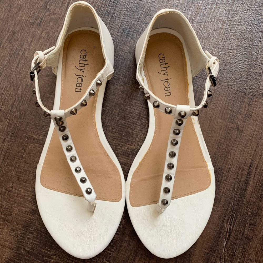 💕Cathy Jean Studded Sandals💕